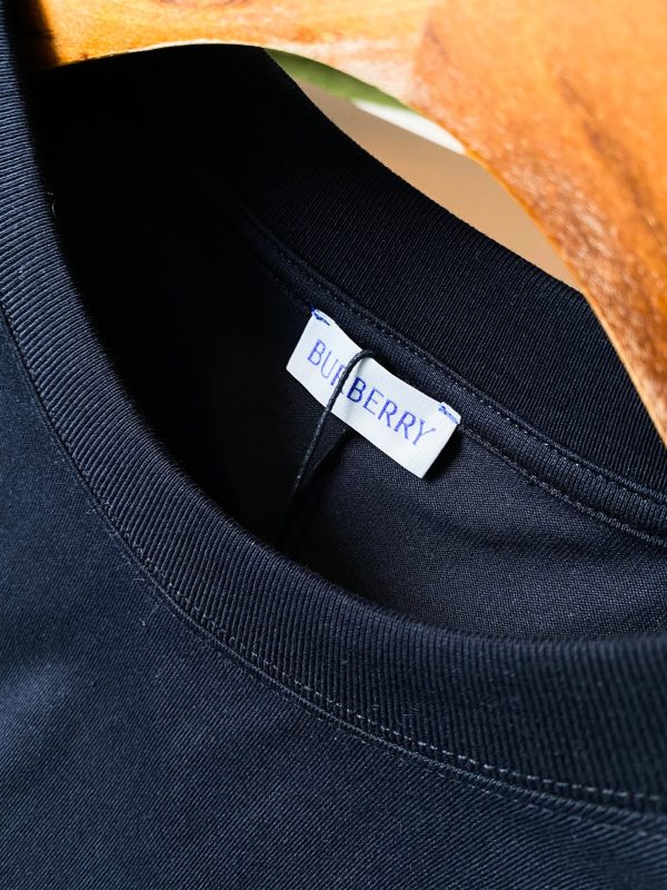 t-shirt #2503251011 - Image 4