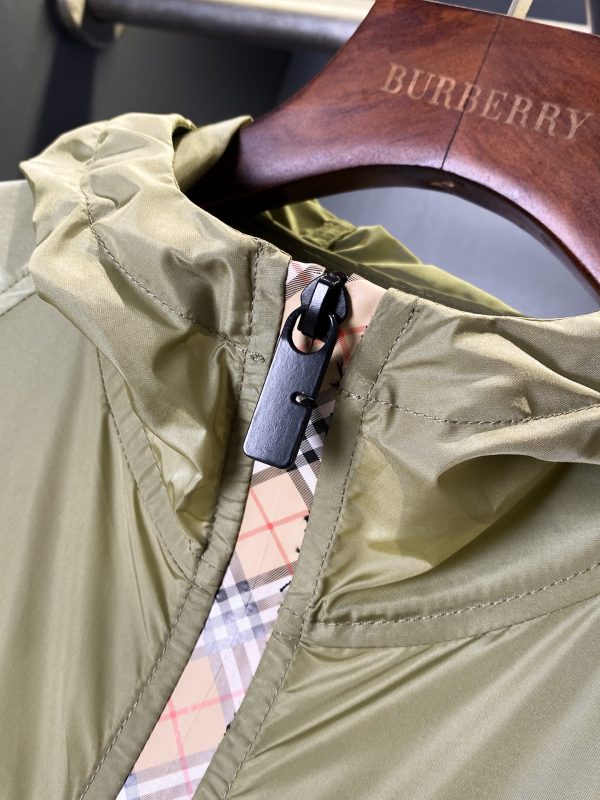 jacket #2506271615 - Image 2