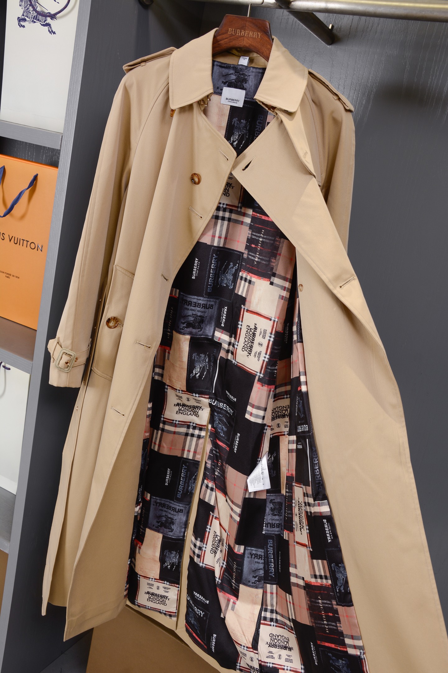 trench coat #2510310818 - Image 3