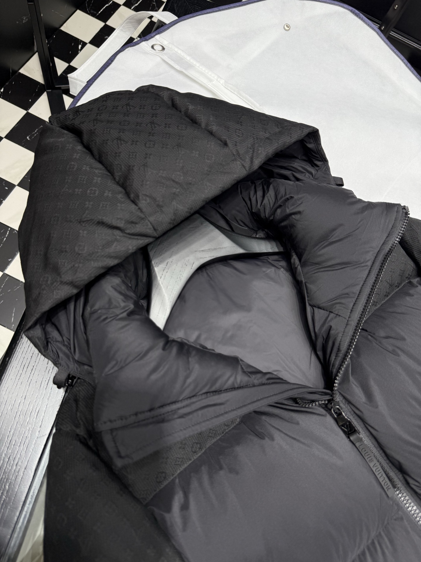 LV puffer jacket #2510130917 - Image 5