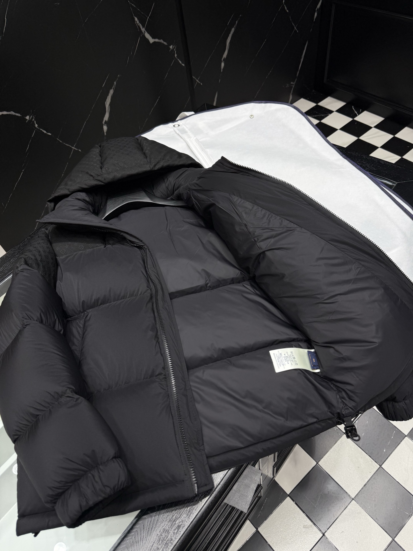 LV puffer jacket #2510130917 - Image 6