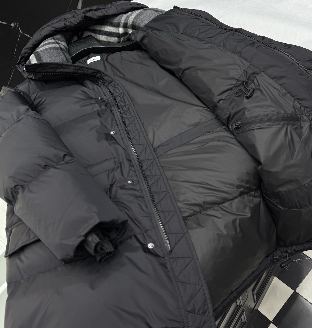 puffer coat #2511180612 - Image 2